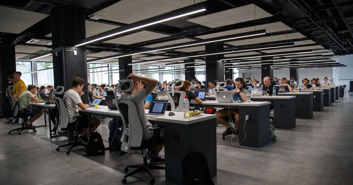 Lëtzebuerger Betrib mat digitalen Tools a KI-Instrumenter